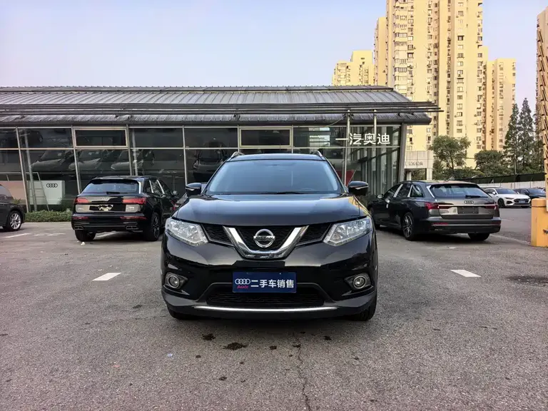 Nissan X-Trail 2.0 L CVT Comfort 2 WD