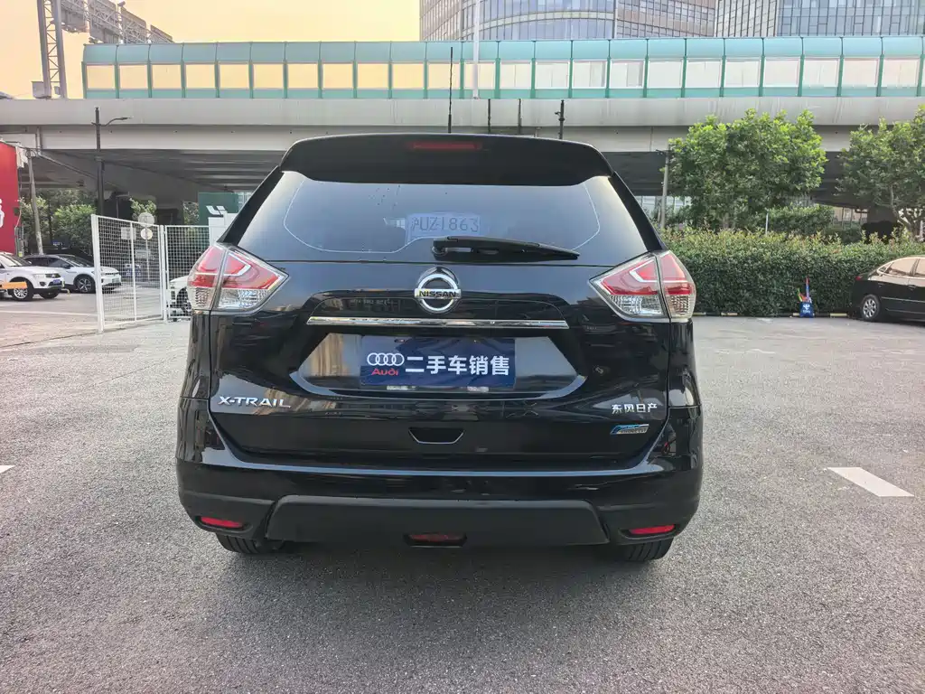 X-Trail 2.0 L CVT Comfort 2 WD