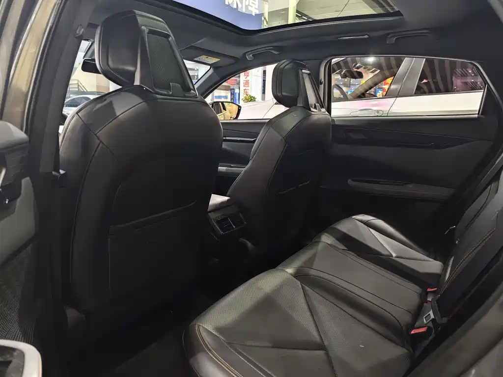Changan UNI-V 1.5 T Distinguished