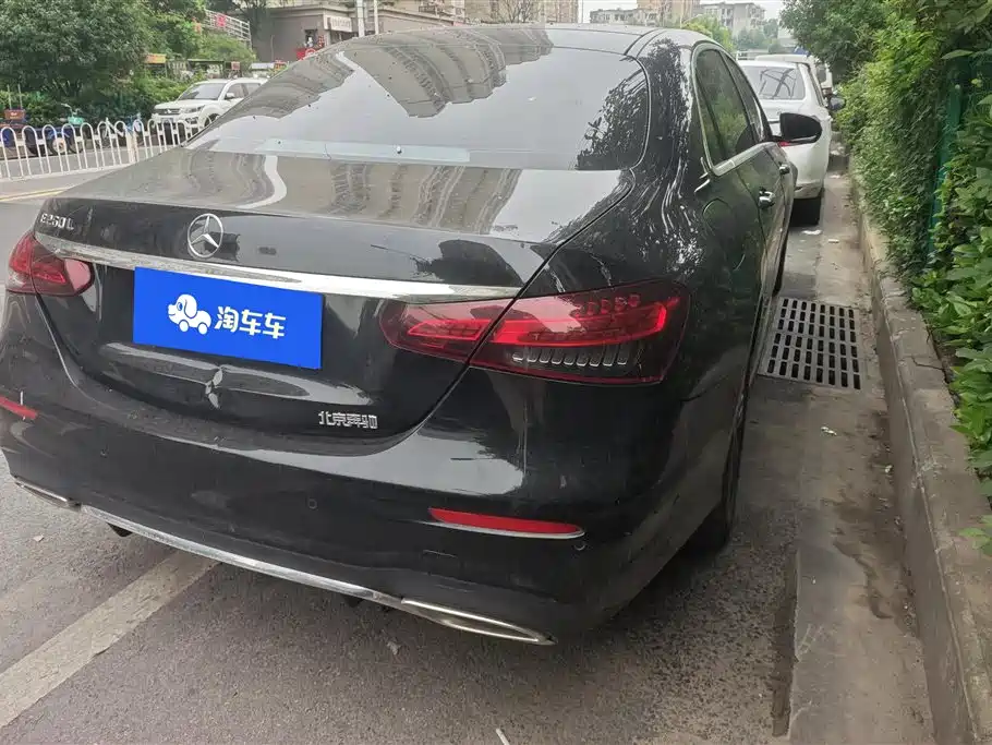Mercedes-Benz E-Class E 260 L Sport