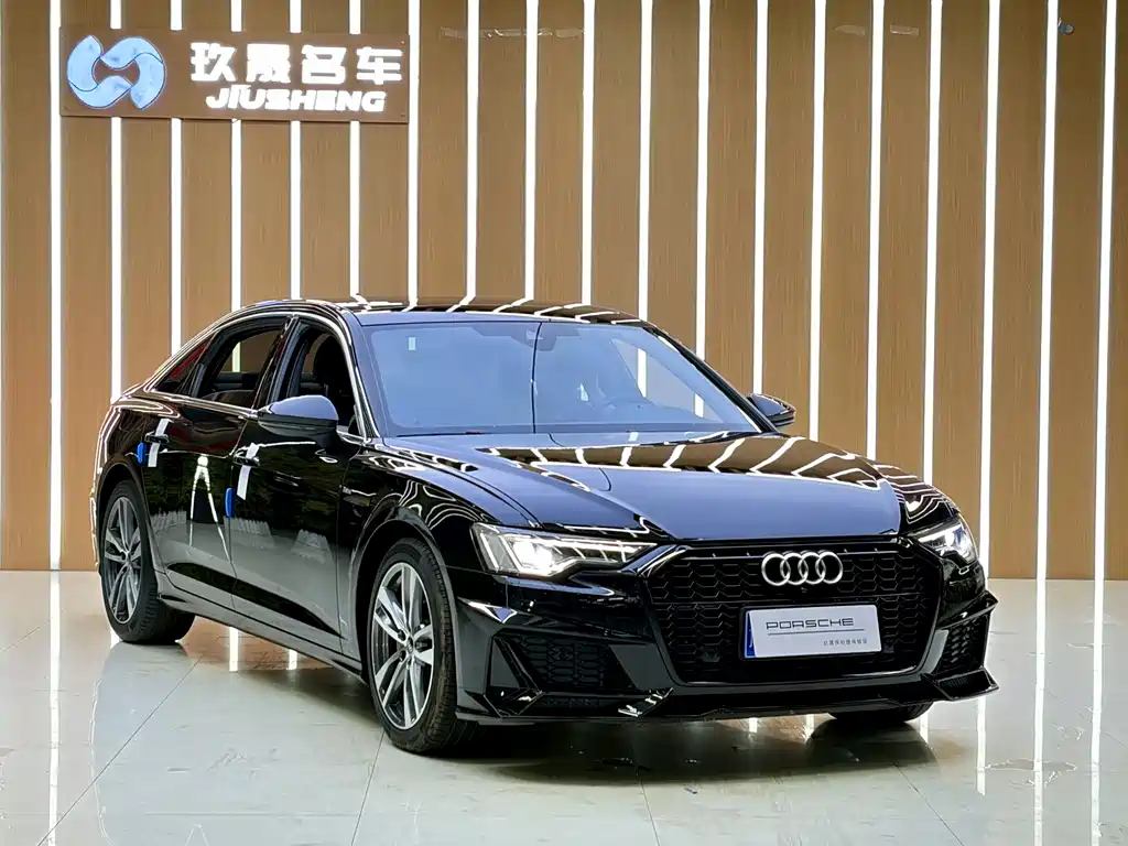 Audi A6 L 40 TFSI Luxury Dynamic