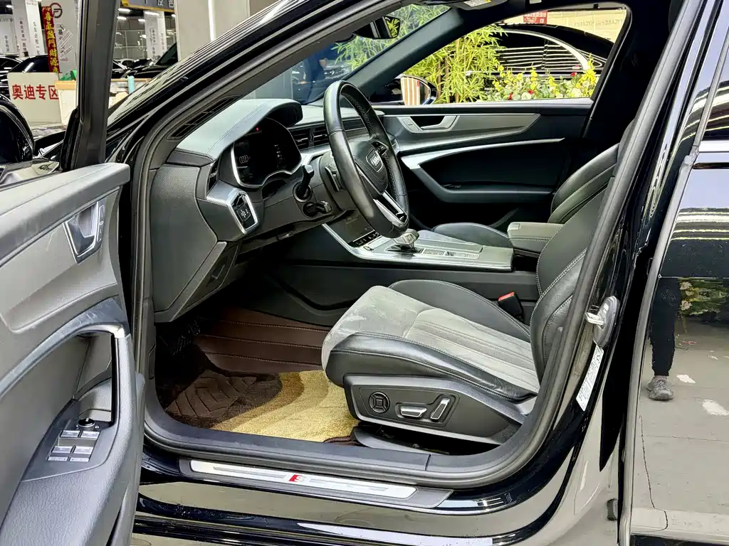 Audi A6 L 40 TFSI Luxury Dynamic