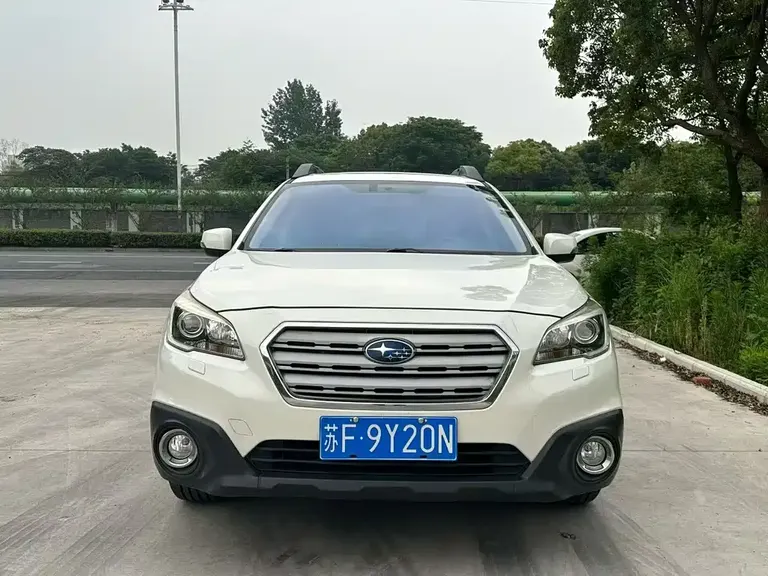 Subaru Outback 2.5 i Luxury Navigation