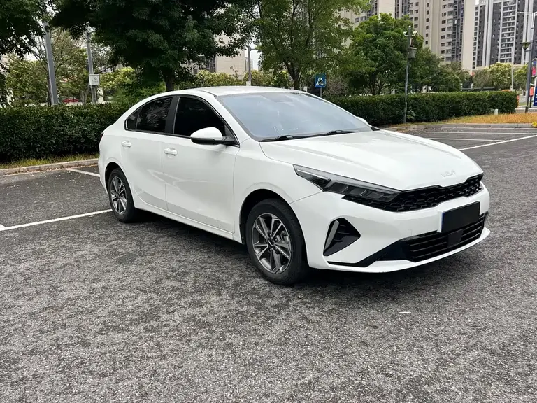 Kia K3 起亚K3 2023款 1.5 L CVT舒适版