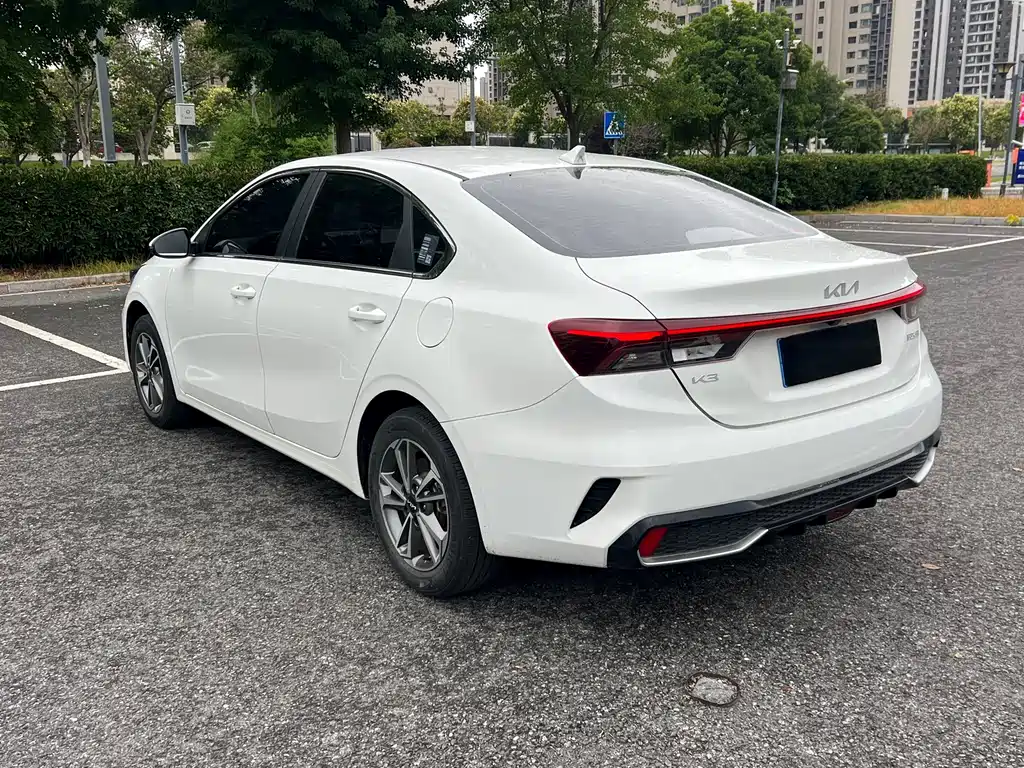 Kia K3 起亚K3 2023款 1.5 L CVT舒适版
