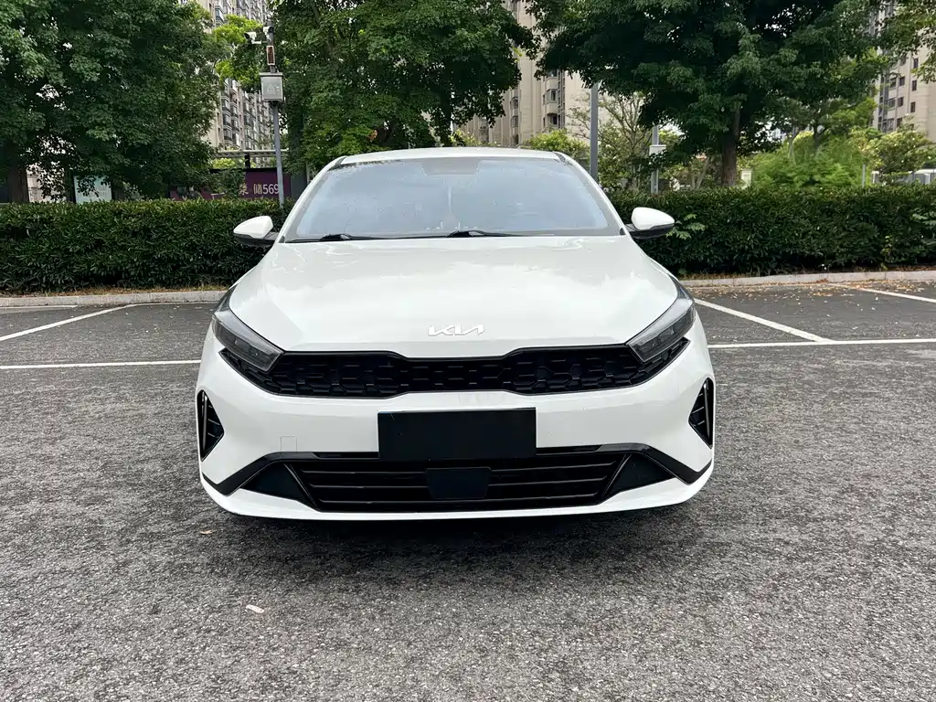 Kia K3 起亚K3 2023款 1.5 L CVT舒适版