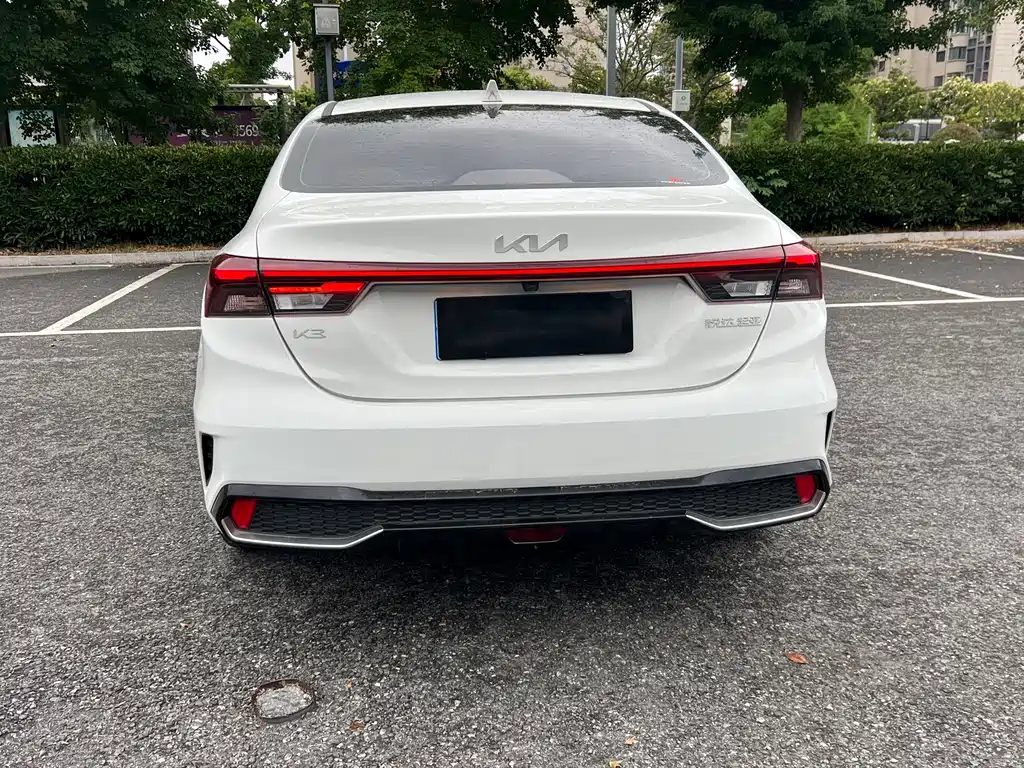 Kia K3 起亚K3 2023款 1.5 L CVT舒适版