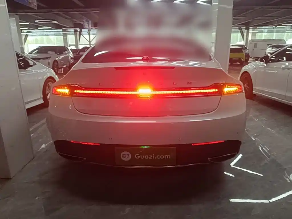 Lincoln MKZ 2.0 T Premium CN-VI