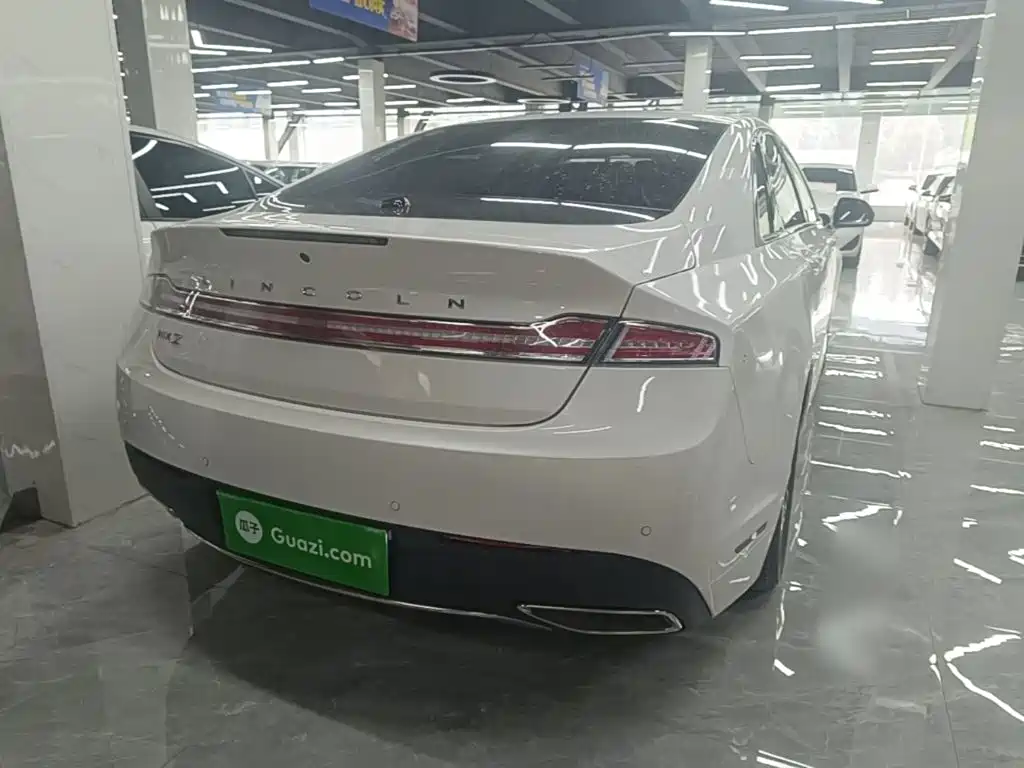 Lincoln MKZ 2.0 T Premium CN-VI
