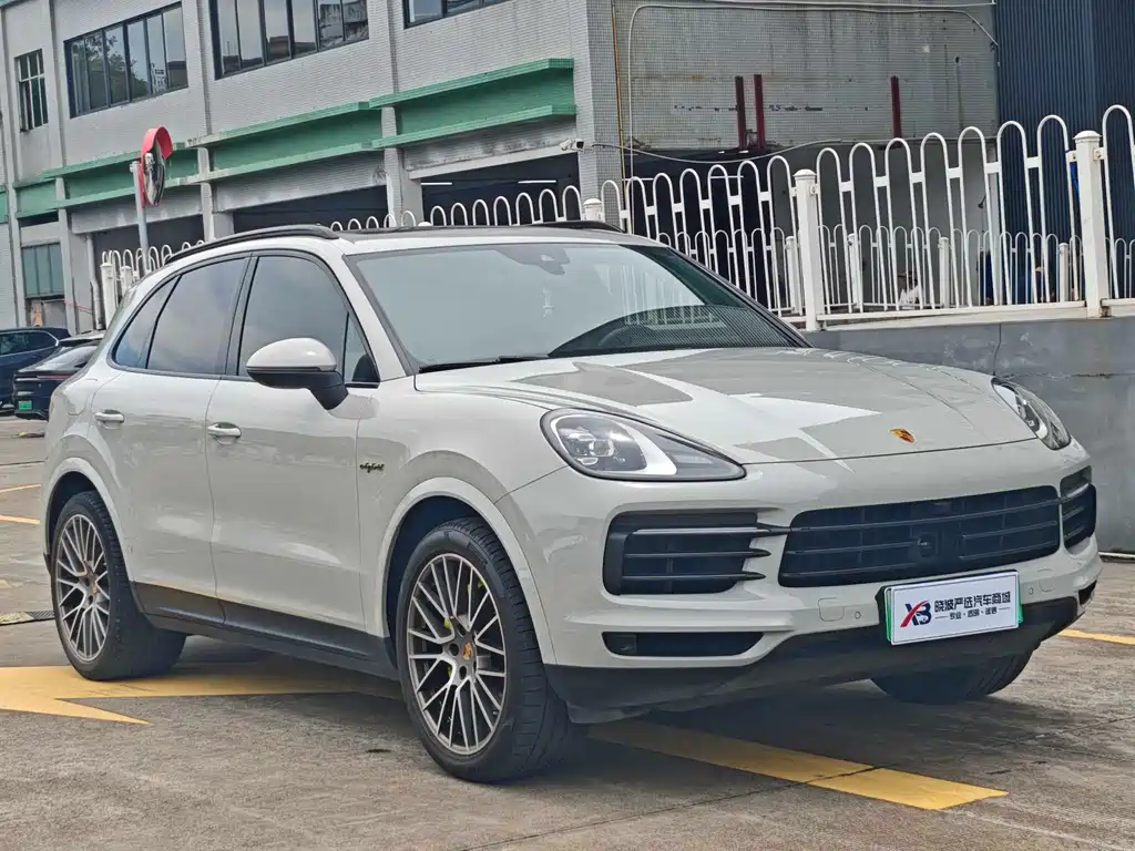 Cayenne NEV Cayenne E-Hybrid 2.0 T Platinum