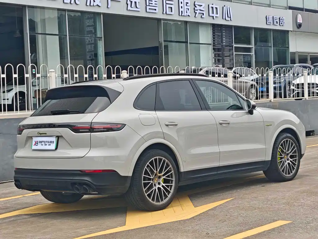 Cayenne NEV Cayenne E-Hybrid 2.0 T Platinum