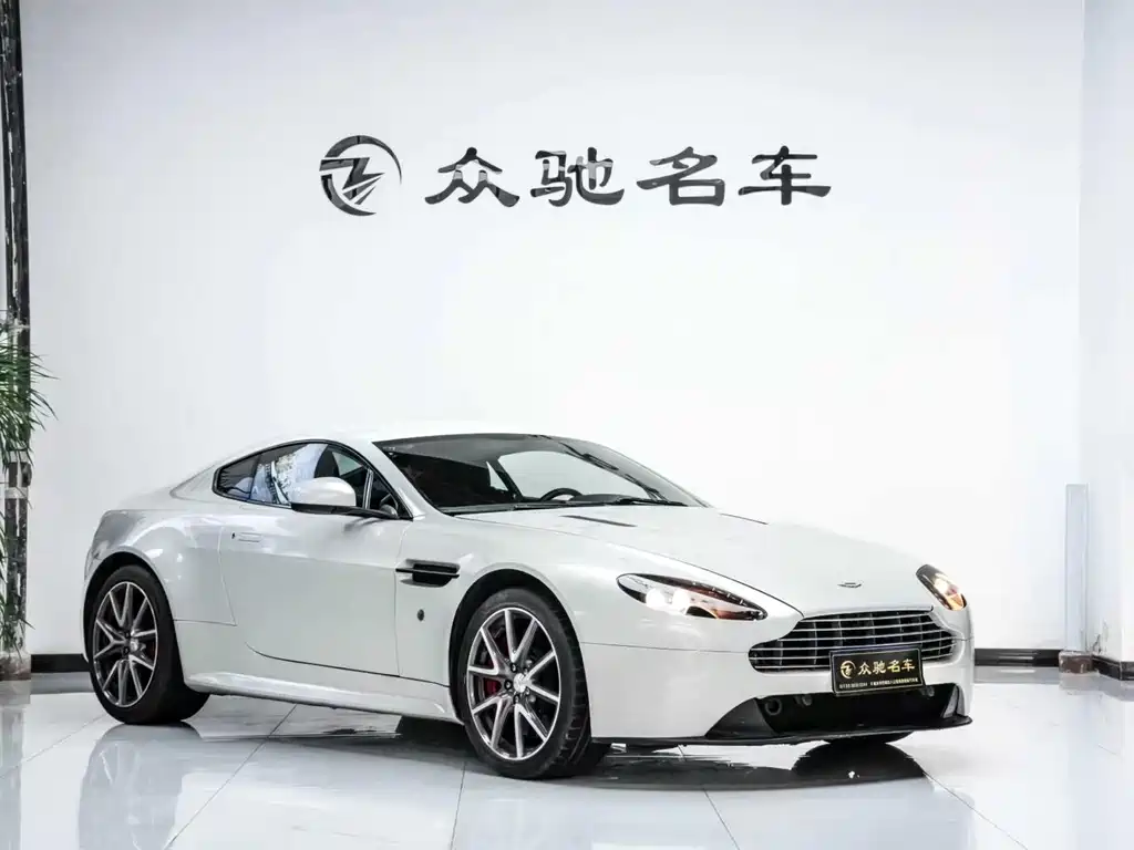 V8 Vantage 4.7 L S Coupe