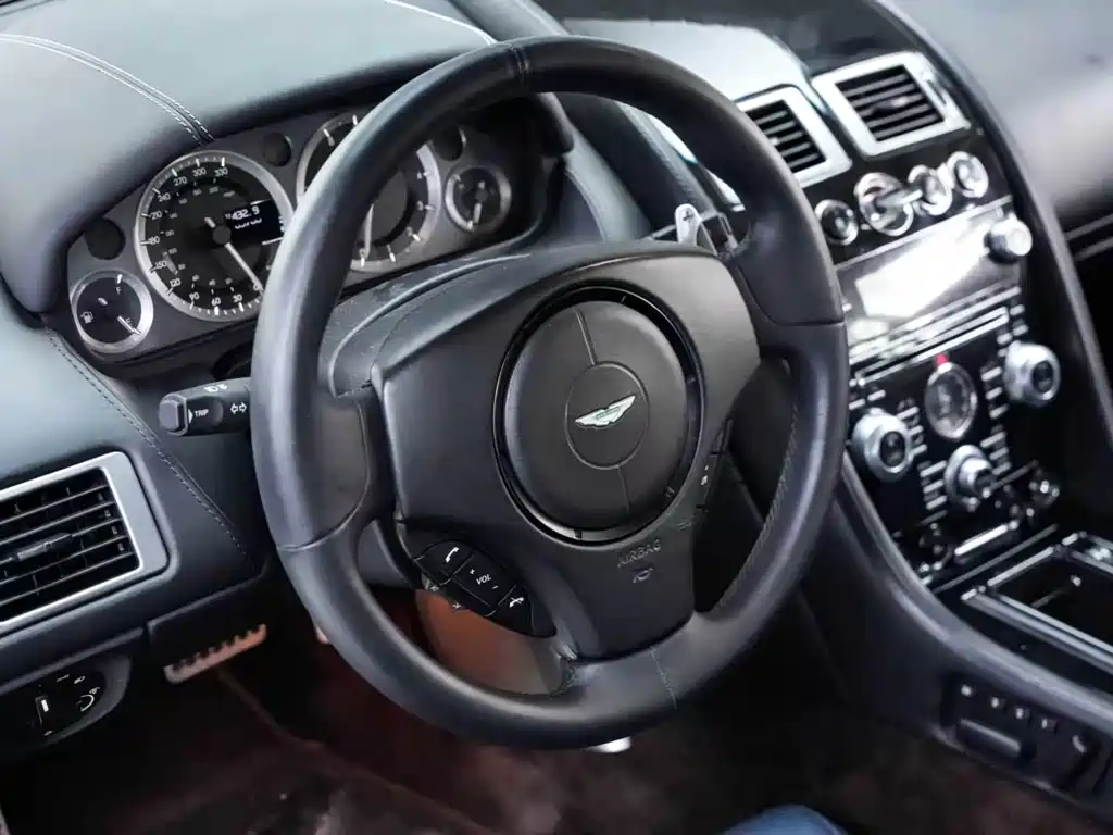 V8 Vantage 4.7 L S Coupe