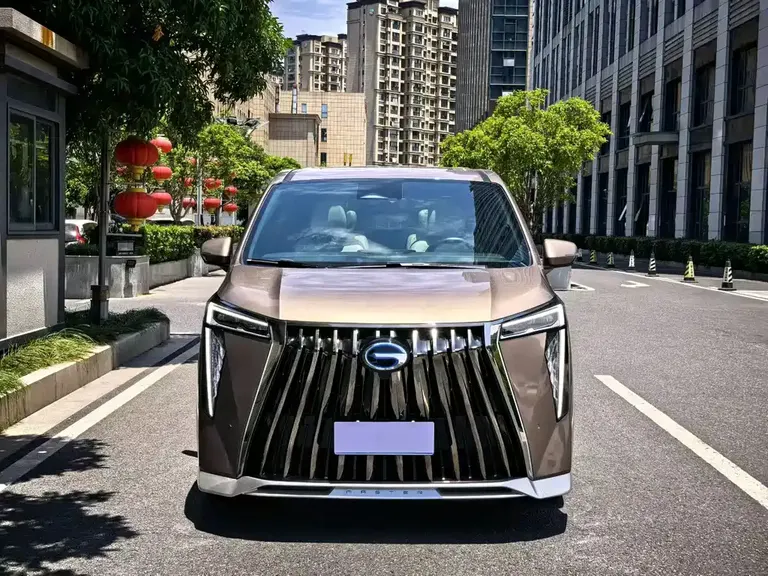 GAC Trumpchi M8 Grandmaster Series Dual Engine Royal