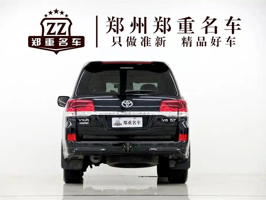 Land Cruiser (Import) 5.7 L Middle East