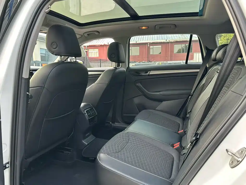 Kodiaq 柯迪亚克 2019款 改款 TSI330 5座两驱舒适版 国V
