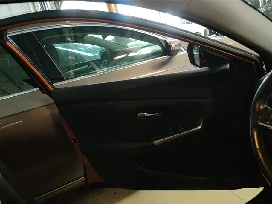 Sylphy 1.6 L XL CVT Joy