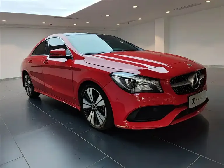 Mercedes-Benz CLA (Import) CLA 200 Fashion