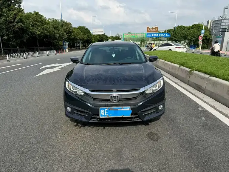 Honda Civic 220 TURBO CVT Luxury
