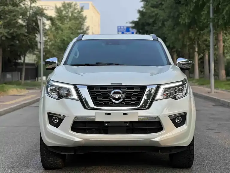 Nissan Terra 途达 2018款 2.5 L 自动四驱旗舰版