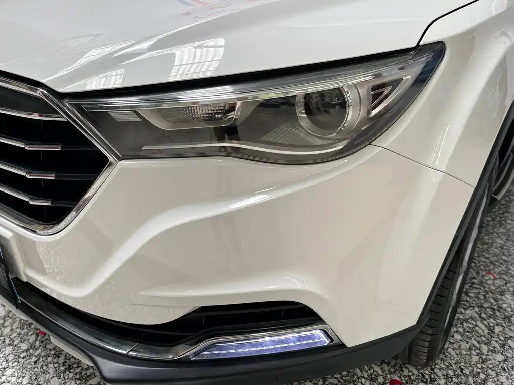 Besturn X40 奔腾X40 2017款 1.6 L 手动舒适型
