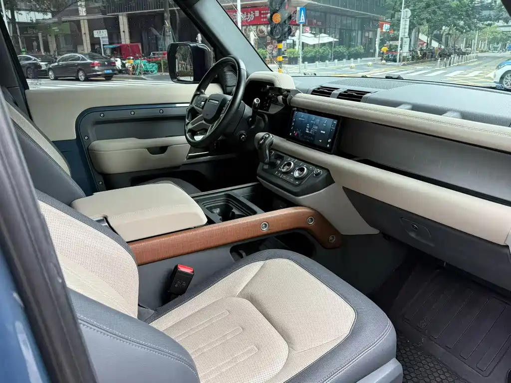 Land Rover Defender 90 P400 X-DYNAMIC S