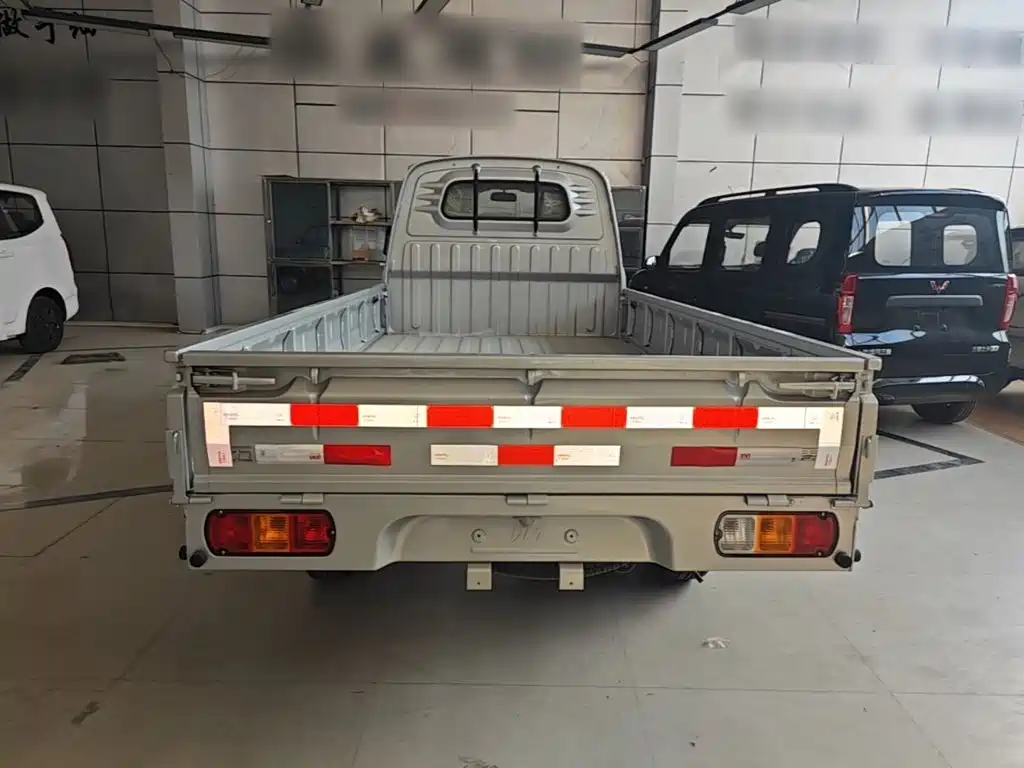 Wuling Rongguang Mini Truck 五菱荣光小卡 2023款 1.5 L单排加长型LAR