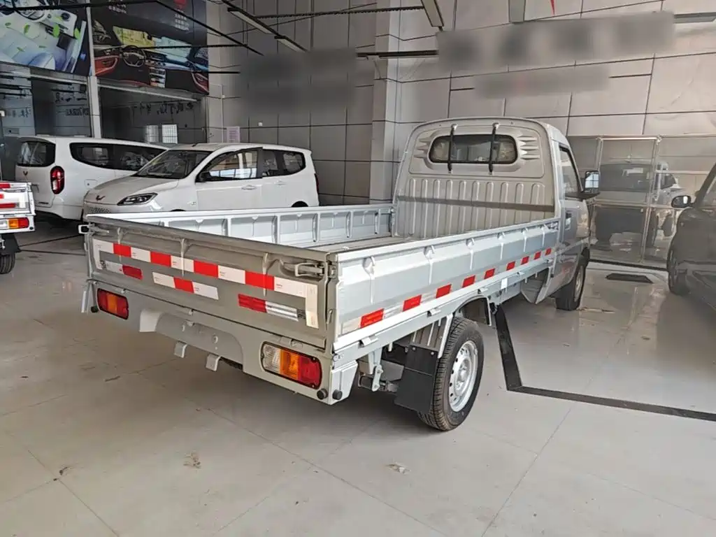 Wuling Rongguang Mini Truck 五菱荣光小卡 2023款 1.5 L单排加长型LAR