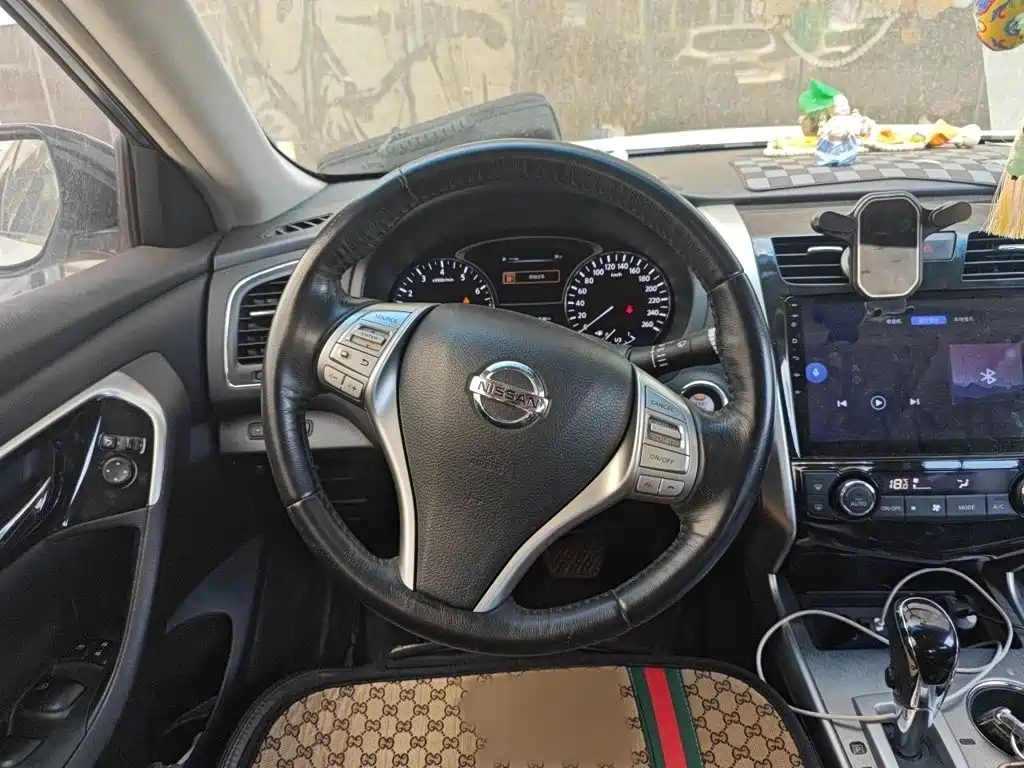 Teana 2.0 L XL Comfort