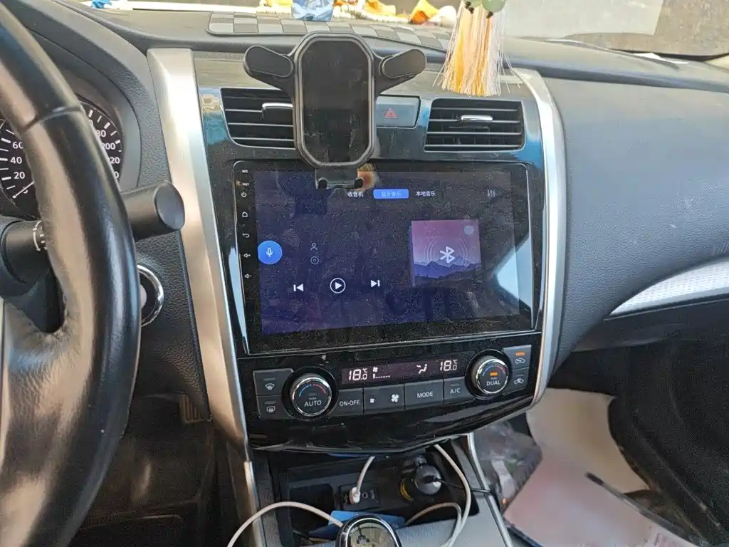 Teana 2.0 L XL Comfort