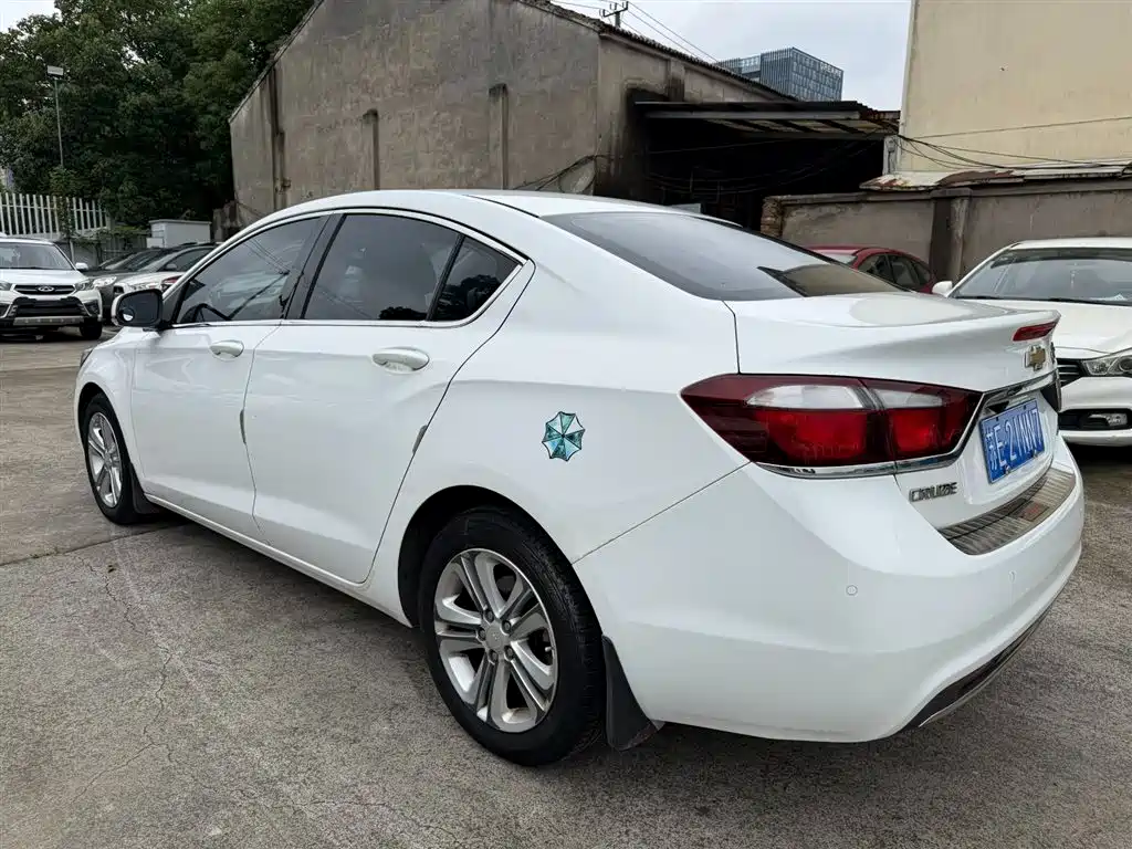 Cruze 科鲁兹 2015款 1.5 L 自动豪华版