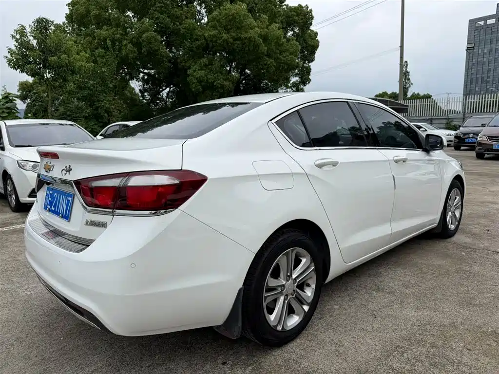 Cruze 科鲁兹 2015款 1.5 L 自动豪华版