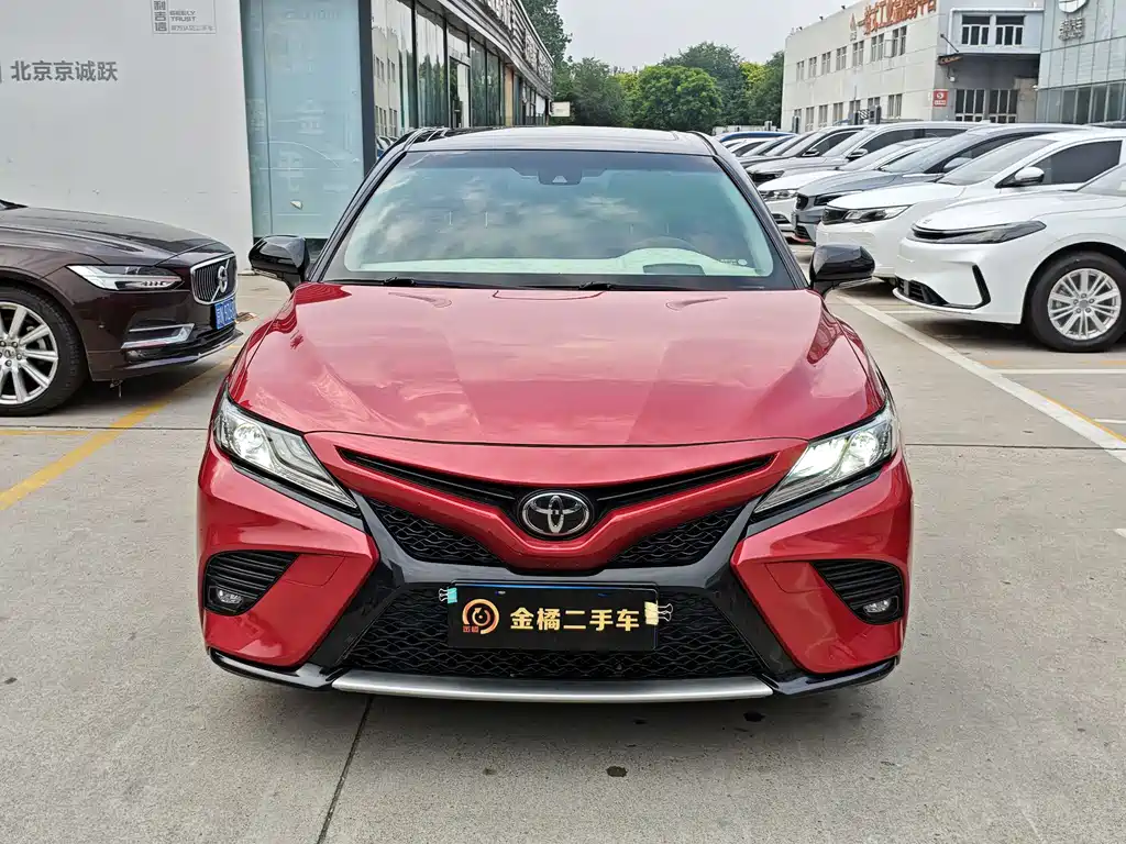 Camry 2.5 S Sharp Style