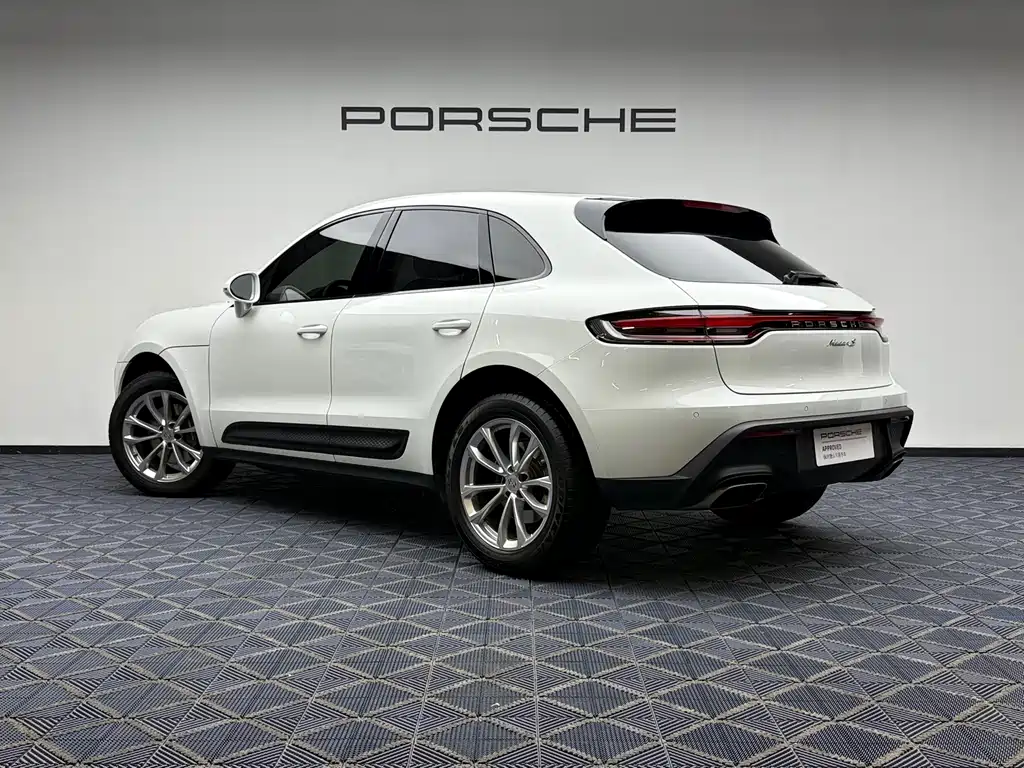 Macan Macan 2.0 T