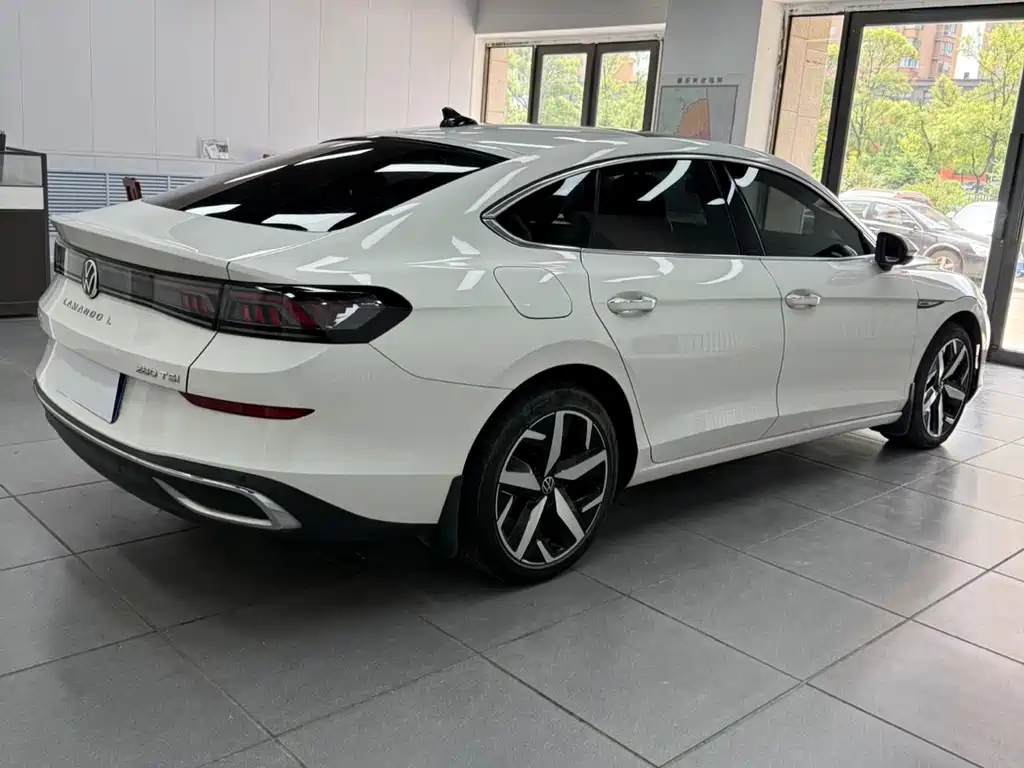 Lamando Lamando L 280 TSI DSG Spicy Cool