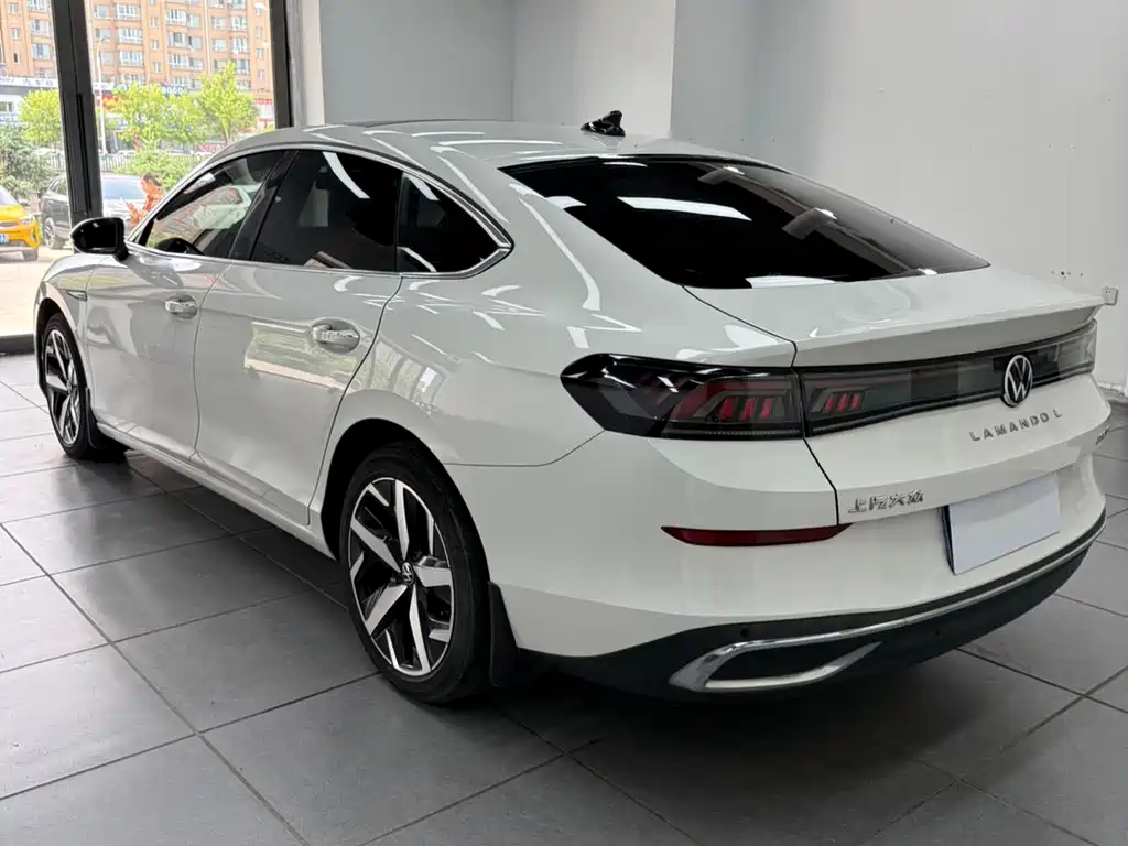 Lamando Lamando L 280 TSI DSG Spicy Cool