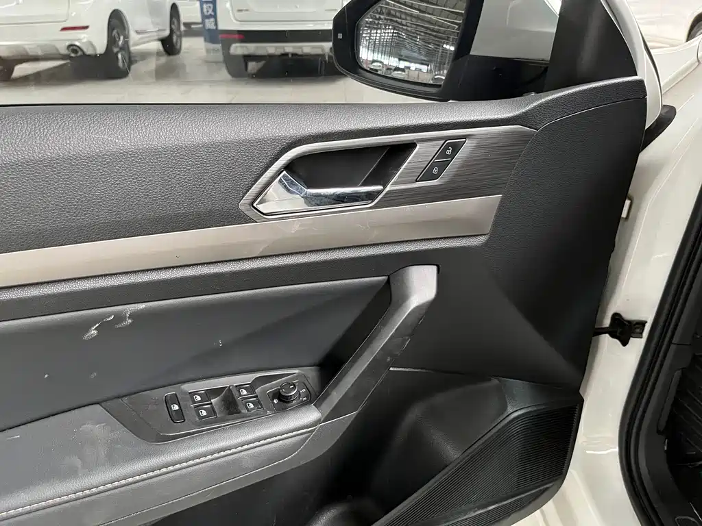 Lavida 280 TSI DSG Comfort