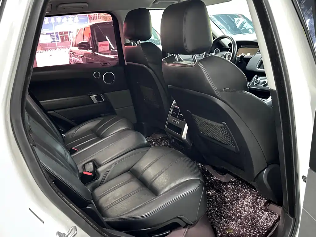 Range Rover Sport 3.0 SDV6 HSE DYNAMIC