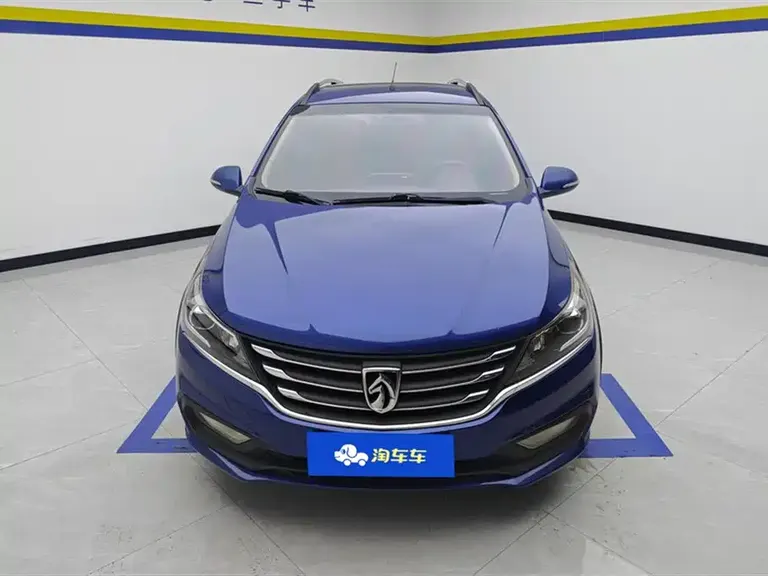 Baojun 310 W 1.5 L Manual Fashion CN-V