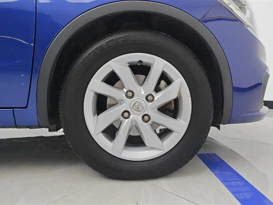 Baojun 310 W 1.5 L Manual Fashion CN-V