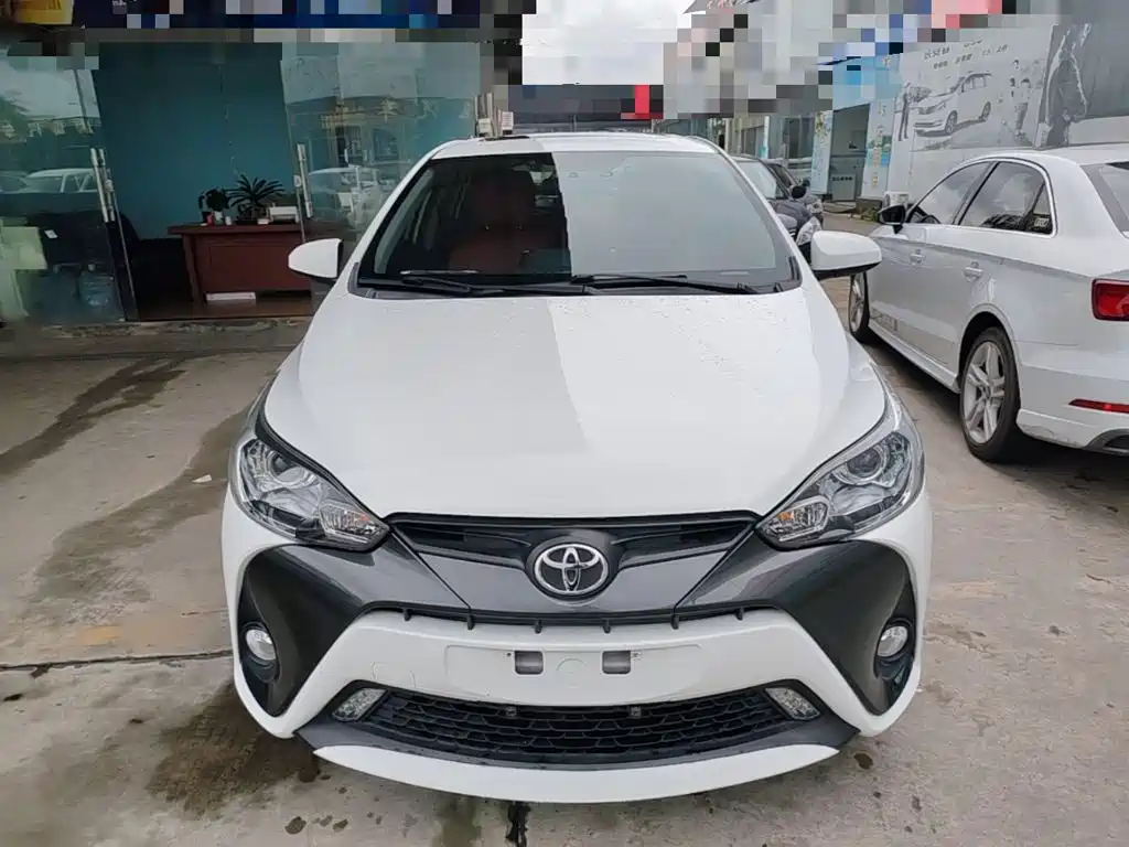 YARiS L Zhixuan Facelift 1.5 G CVT Dynamic Shine Sunroof