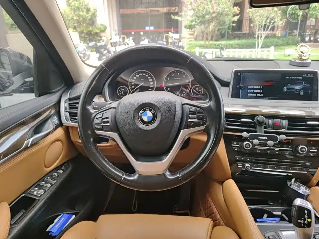 BMW X6 xDrive28 i