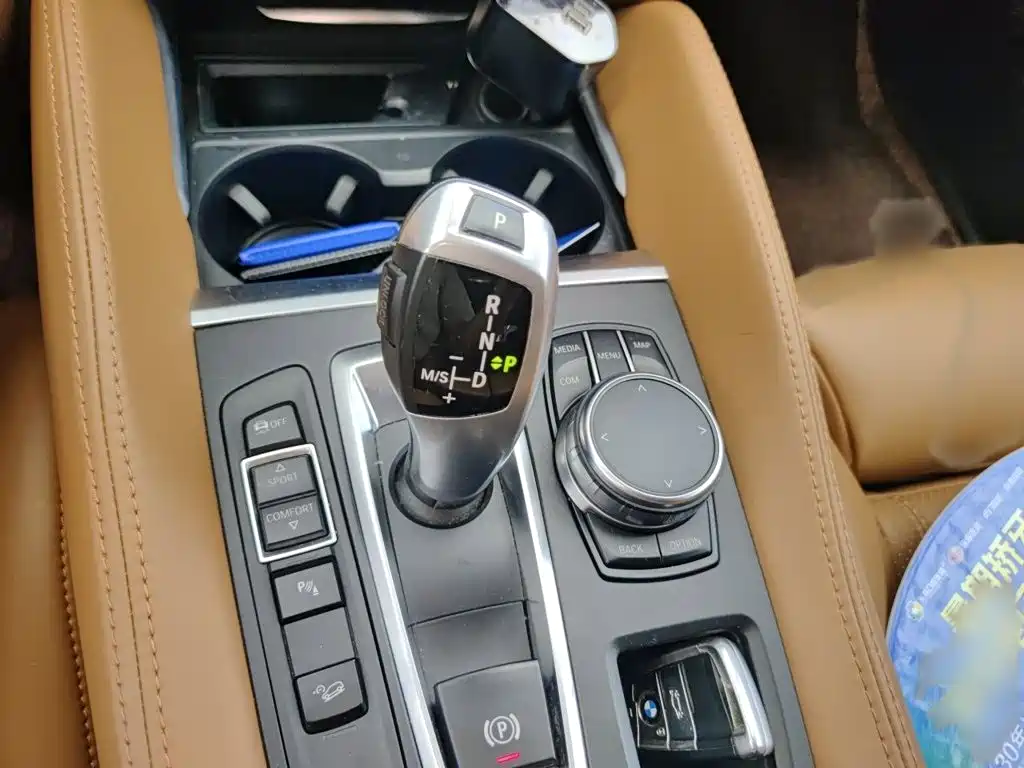 BMW X6 xDrive28 i