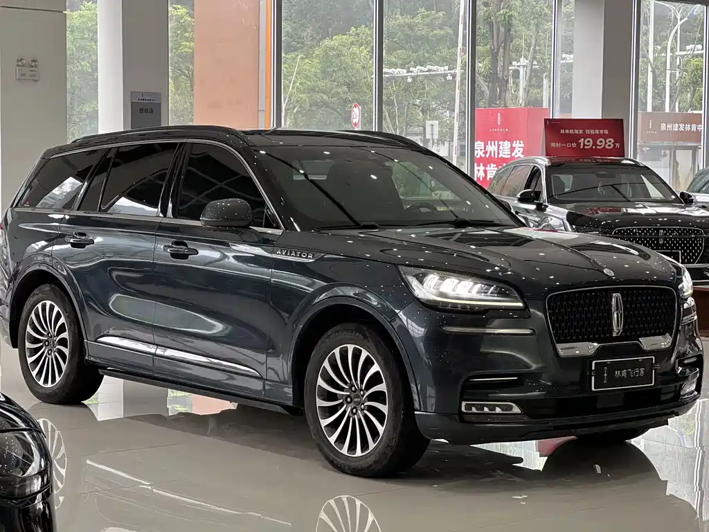 Aviator 飞行家 2022款 3.0 T V6 四驱百周年限量版