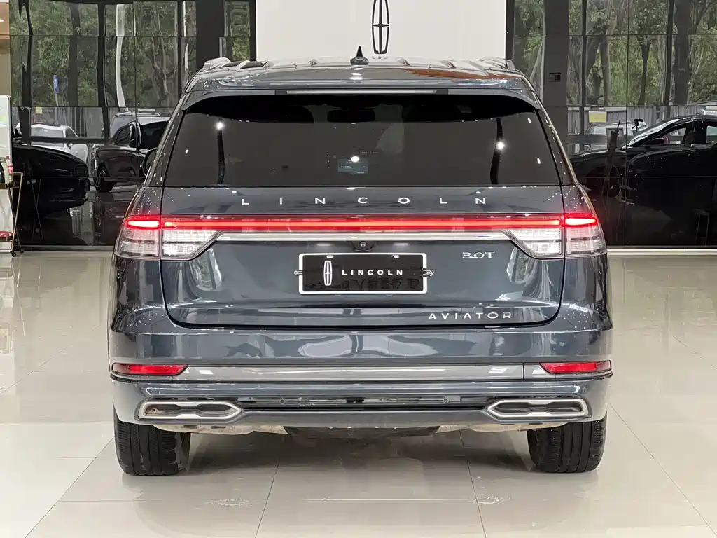Aviator 飞行家 2022款 3.0 T V6 四驱百周年限量版