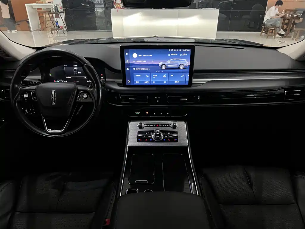Aviator 飞行家 2022款 3.0 T V6 四驱百周年限量版