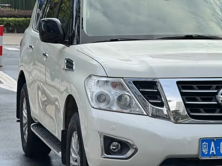 Nissan Patrol 4.0 L Leading Elite