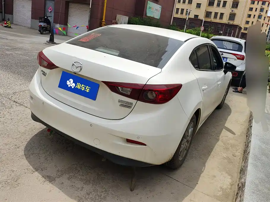 Mazda 3 Axela 马自达3 昂克赛拉 2016款 三厢 1.5 L 手动豪华型