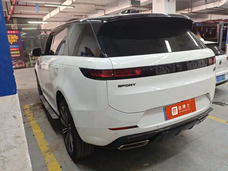 Range Rover Sport 400 PS Dynamic SE