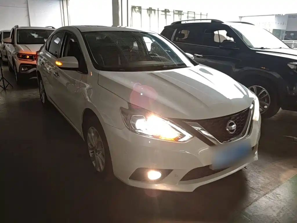 Sylphy 1.6 XV CVT Smart Enjoyment